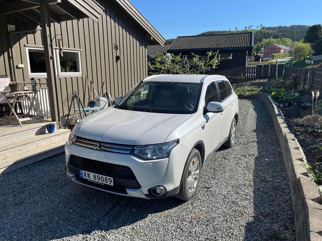 2015 MITSUBISHI OUTLANDER - 2