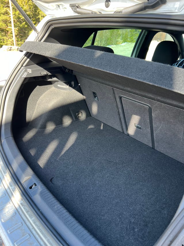 WVWZZZAUZJW814012 2018 VOLKSWAGEN GOLF-2