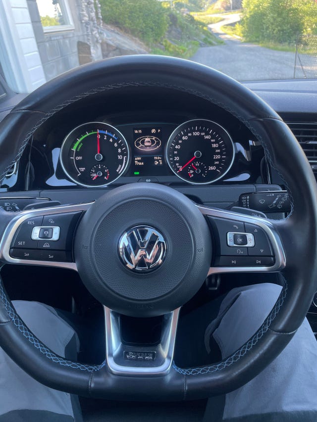 WVWZZZAUZJW804696 2018 VOLKSWAGEN GOLF-5