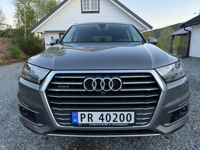 2017 AUDI Q7 - 9