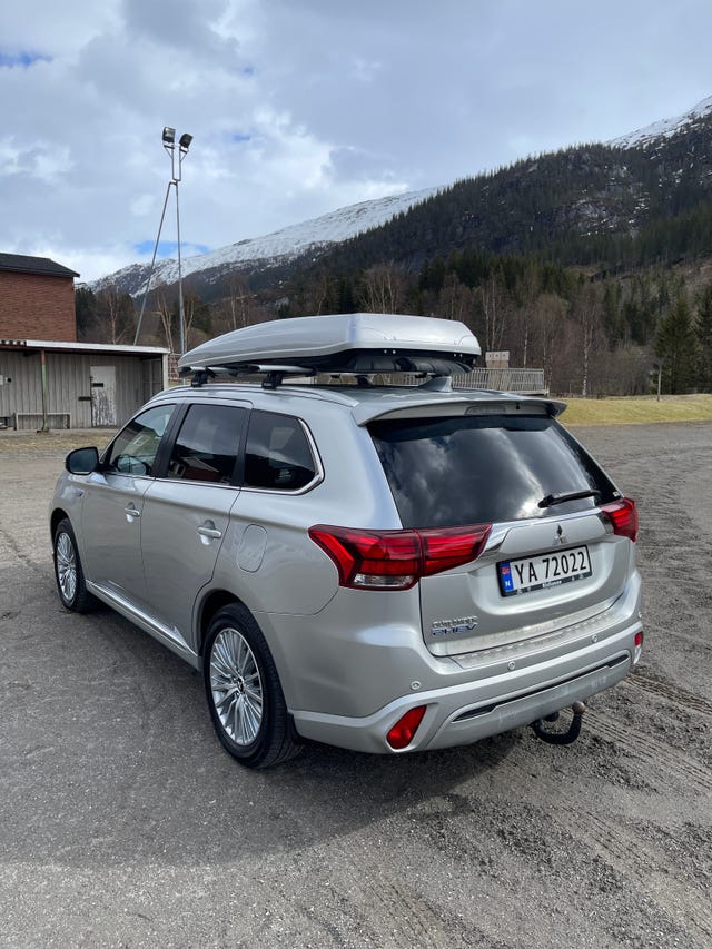 JMBXDGG3WLZ030051 2020 MITSUBISHI OUTLANDER-2