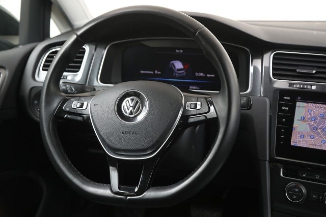 2018 VOLKSWAGEN GOLF - 17