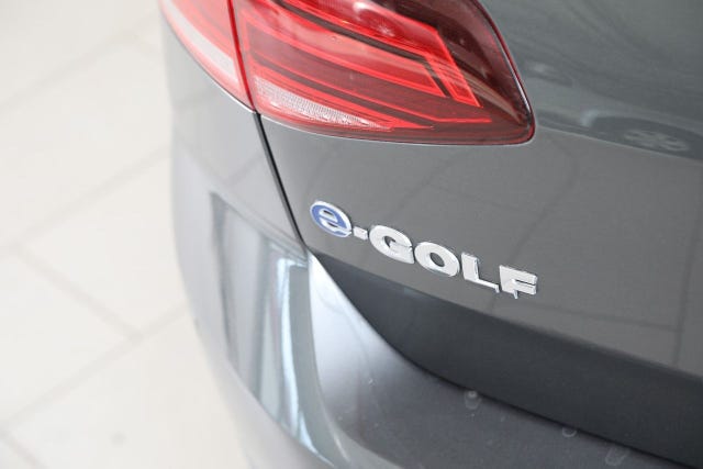 2018 VOLKSWAGEN GOLF - 12