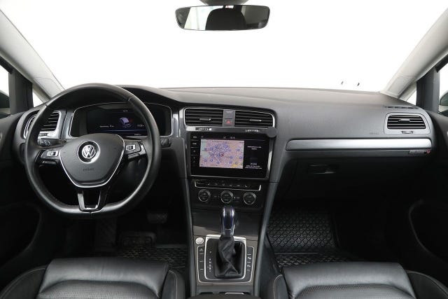 2018 VOLKSWAGEN GOLF - 16