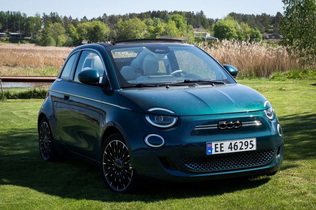 2022 FIAT 500 - 1