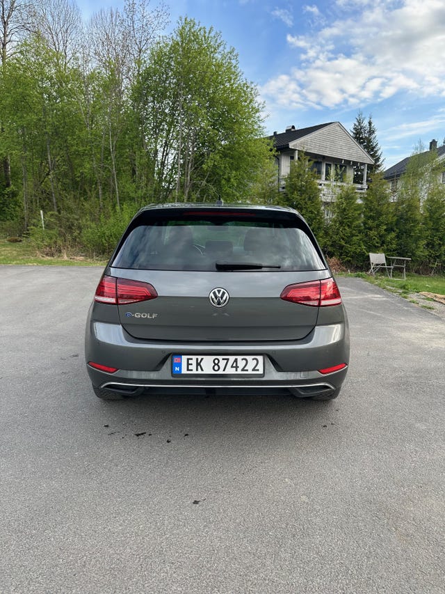 WVWZZZAUZJ8906259 2018 VOLKSWAGEN GOLF-4