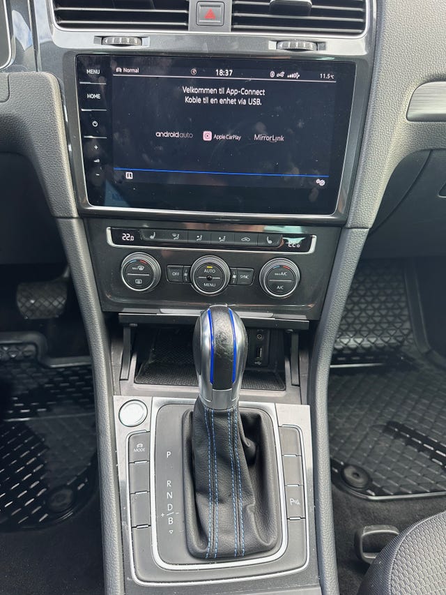2018 VOLKSWAGEN GOLF - 14