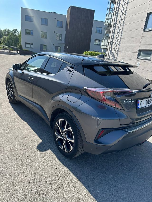 NMTKZ3BX40R305863 2019 TOYOTA C-HR-2