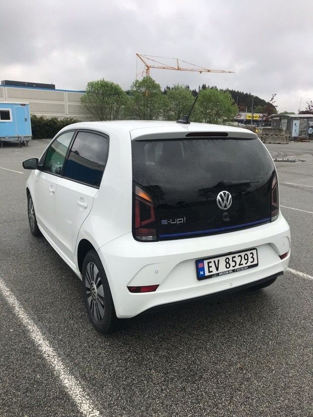 2018 VOLKSWAGEN UP! - 8