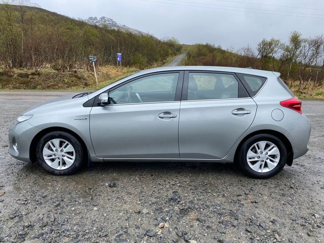 SB1MS3JE90E024120 2013 TOYOTA AURIS-2