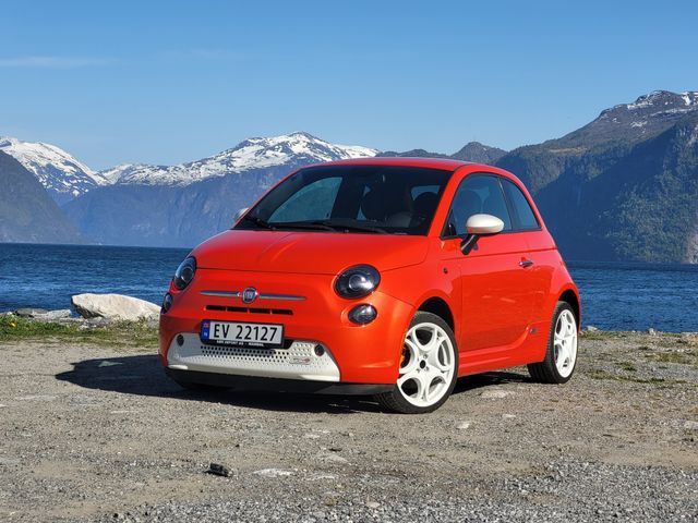 2014 FIAT 500 - 1