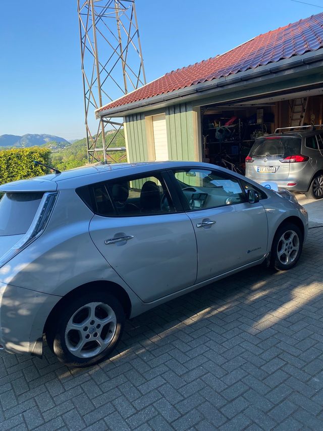 2012 NISSAN LEAF - 3