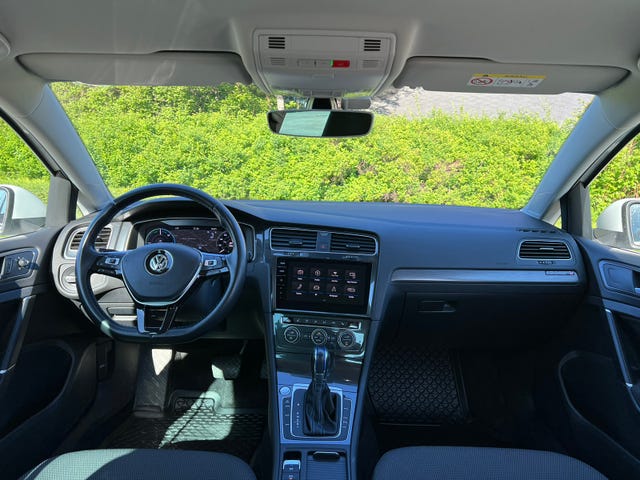 2019 VOLKSWAGEN GOLF - 13