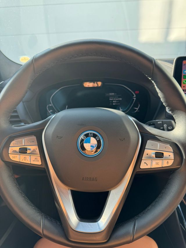 2021 BMW IX3 - 11