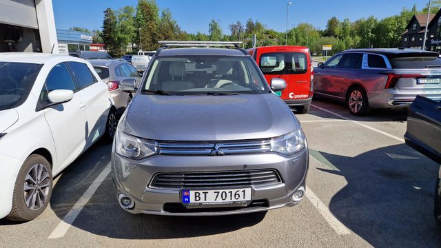 2014 MITSUBISHI OUTLANDER - 2