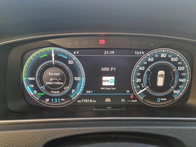 2019 VOLKSWAGEN GOLF - 15