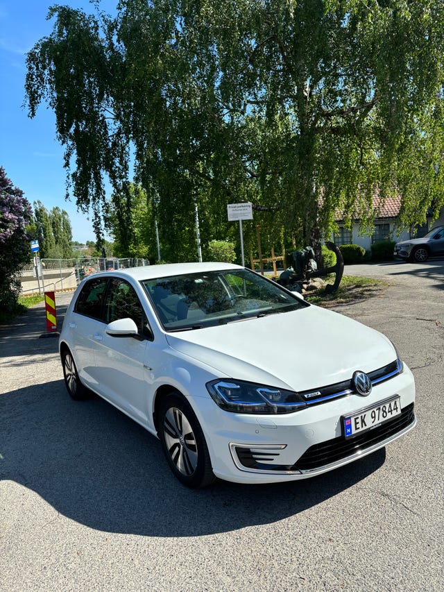 WVWZZZAUZJ8910428 2018 VOLKSWAGEN GOLF-2