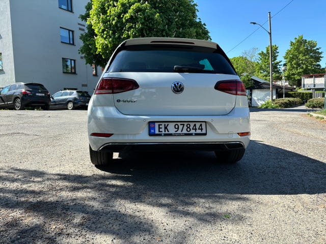 WVWZZZAUZJ8910428 2018 VOLKSWAGEN GOLF-4