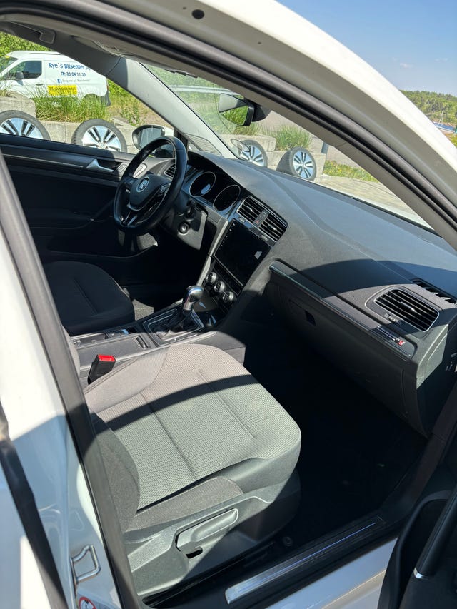 2018 VOLKSWAGEN GOLF - 10