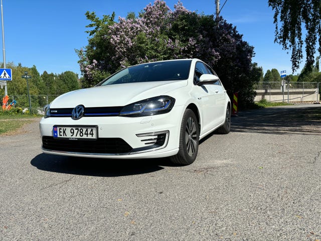 WVWZZZAUZJ8910428 2018 VOLKSWAGEN GOLF-1