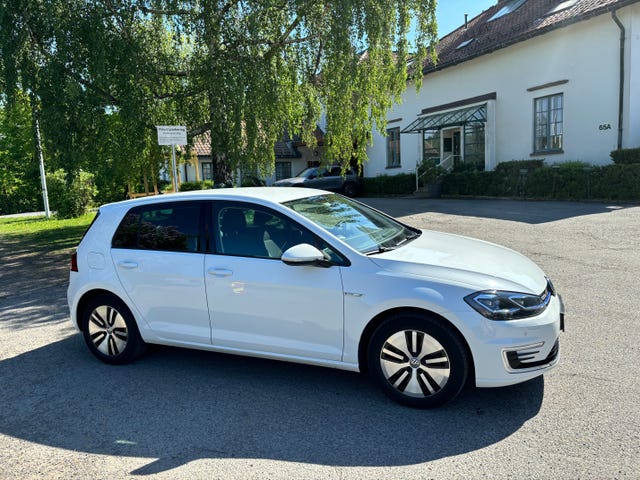 WVWZZZAUZJ8910428 2018 VOLKSWAGEN GOLF-0