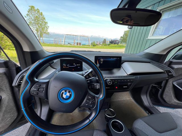 2017 BMW I3 - 11