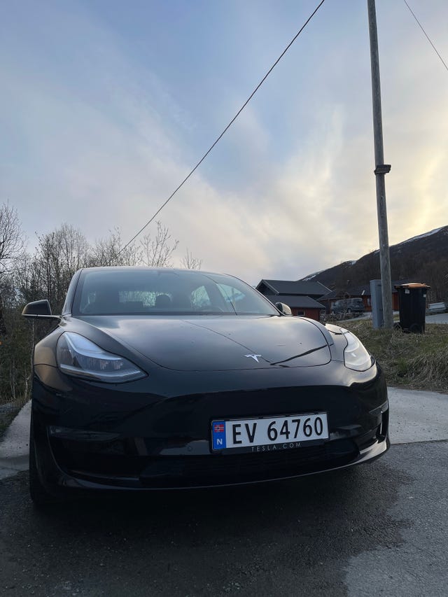 5YJ3E7EB0KF343199 2019 TESLA MODEL 3-1