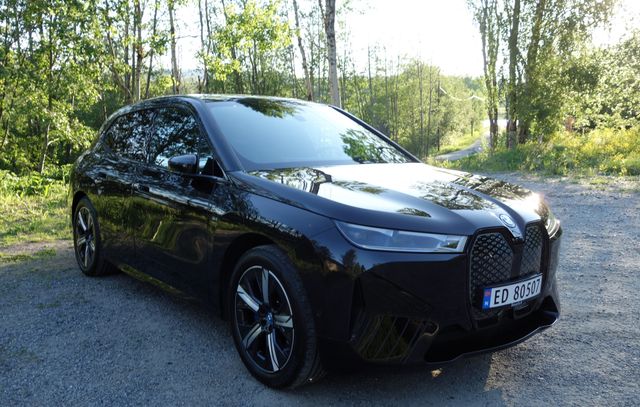 2022 BMW IX XDRIVE 40 - 13