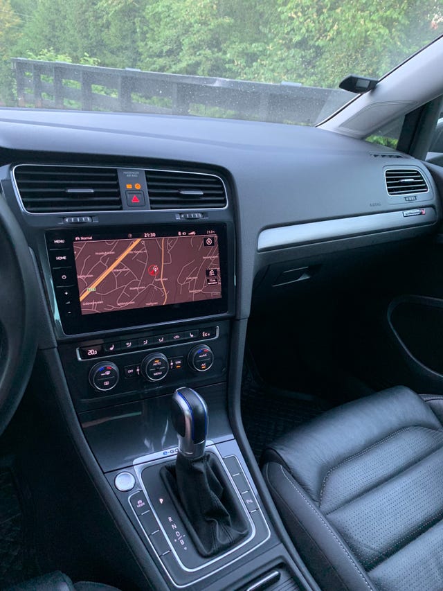 2019 VOLKSWAGEN GOLF - 9