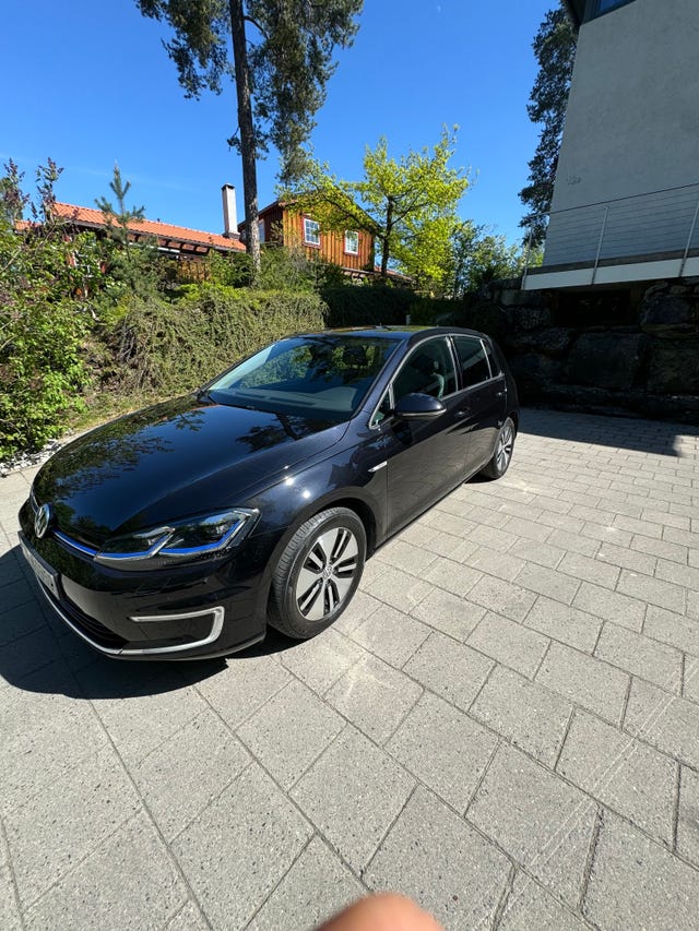 WVWZZZAUZJW910339 2018 VOLKSWAGEN GOLF-4