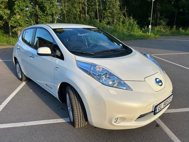 2016 NISSAN LEAF - 2