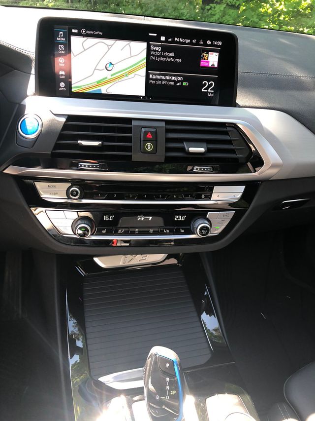 2021 BMW IX3 - 21