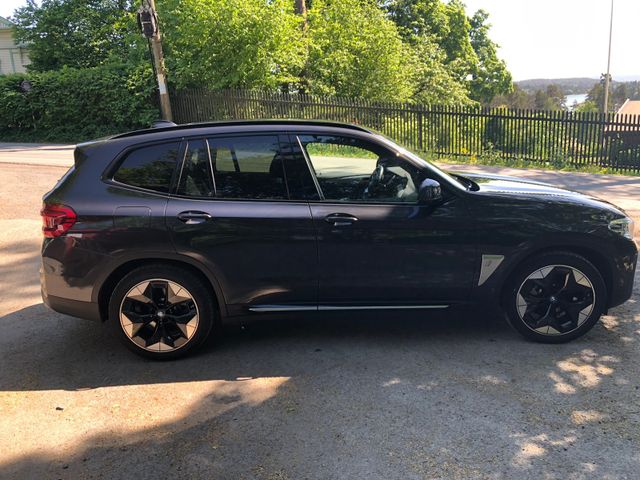 WBY7X4107MS176827 2021 BMW IX3-0