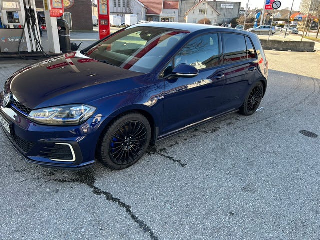 2018 VOLKSWAGEN GOLF - 10