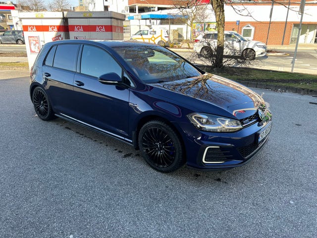 2018 VOLKSWAGEN GOLF - 15