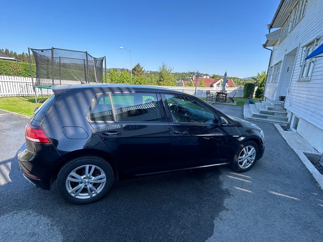 WVWZZZAUZJW903655 2018 VOLKSWAGEN GOLF-2