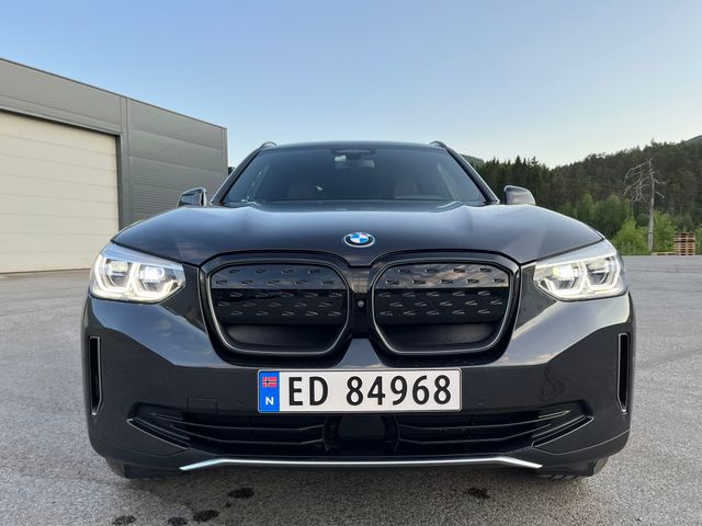 2021 BMW IX3 - 3