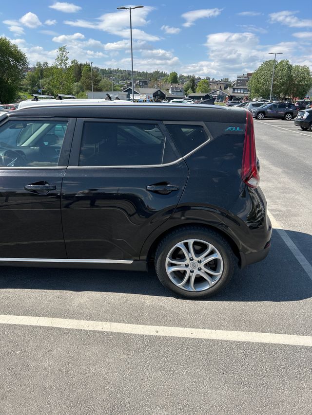 2021 KIA SOUL - 2