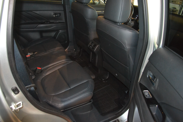 2020 MITSUBISHI OUTLANDER - 13