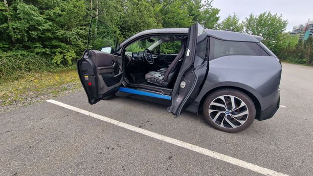 2017 BMW I3 - 28