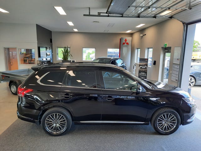 JMBXDGG3WLZ027567 2020 MITSUBISHI OUTLANDER-2