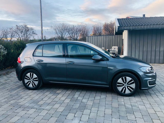 WVWZZZAUZKW916261 2019 VOLKSWAGEN GOLF-2