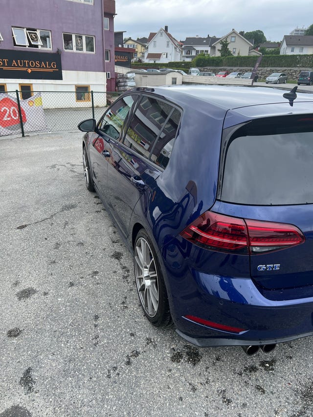 2018 VOLKSWAGEN GOLF - 9