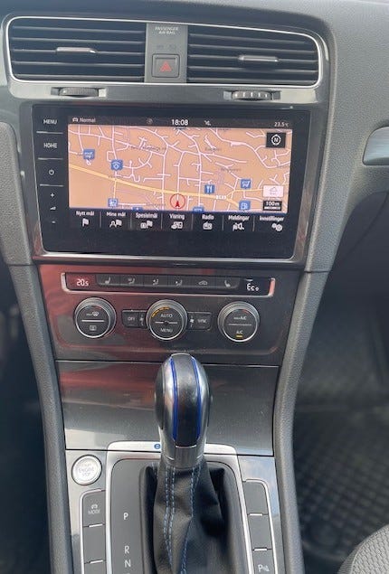 2019 VOLKSWAGEN GOLF - 10