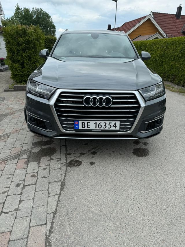 WAUZZZ4M9JD036727 2018 AUDI Q7-0