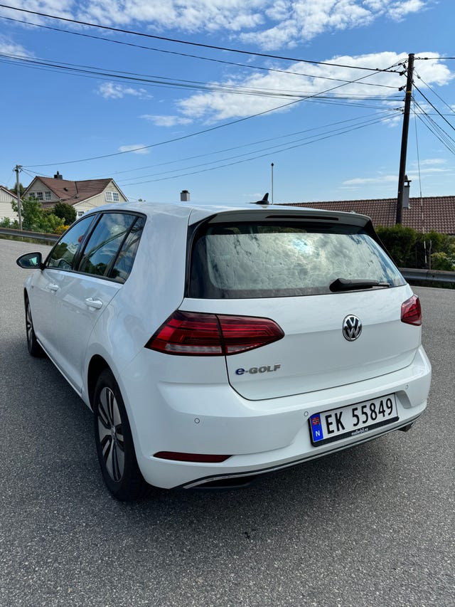 2018 VOLKSWAGEN GOLF - 9