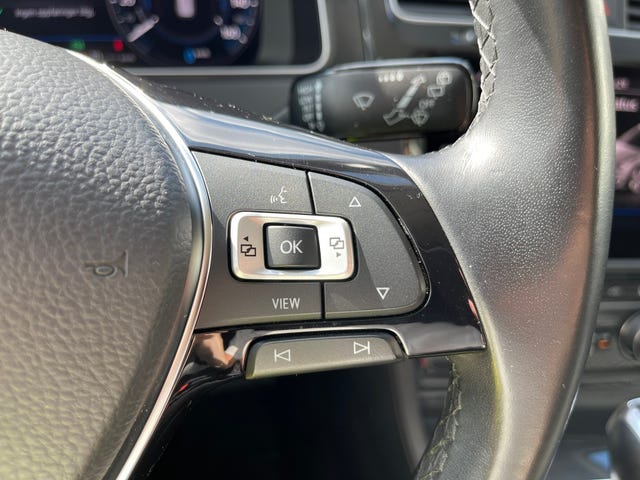 2019 VOLKSWAGEN GOLF - 26