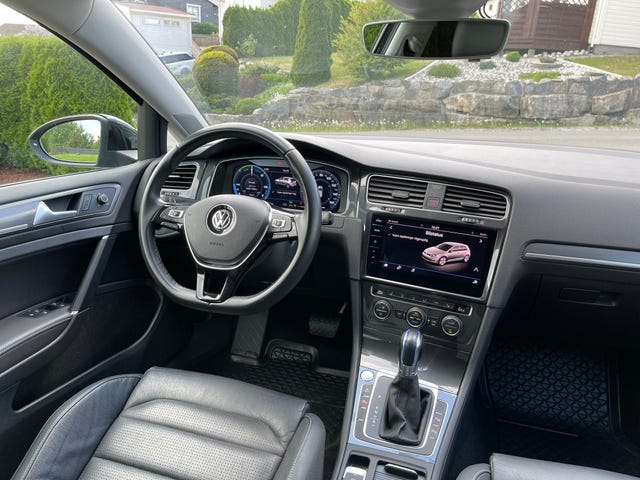 2019 VOLKSWAGEN GOLF - 29