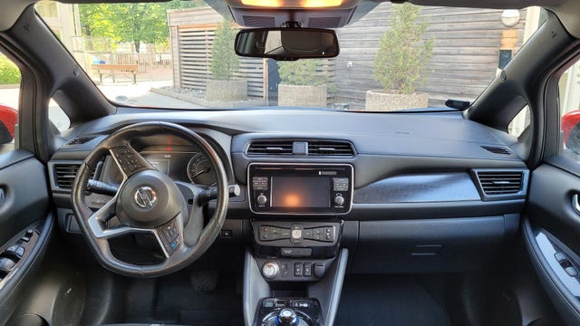 SJNFAAZE1U0030492 2018 NISSAN LEAF-4