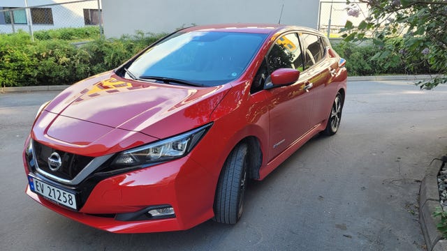 SJNFAAZE1U0030492 2018 NISSAN LEAF-2